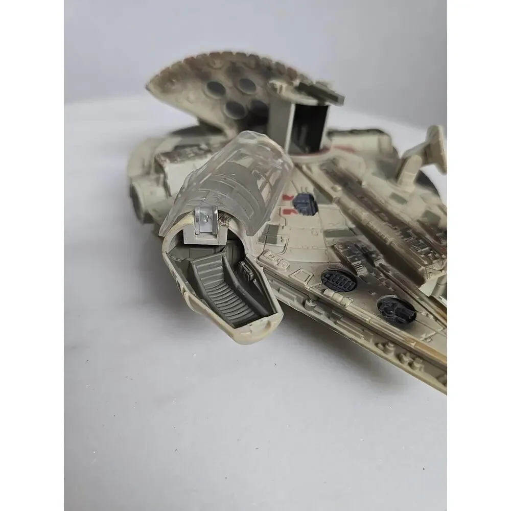 Star Wars Millennium Falcon Battle Damage Hasbro 2002 LFL Micro Machines 7 inch